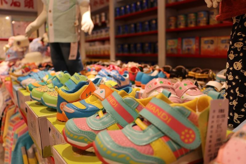 小石頭孕嬰店加盟