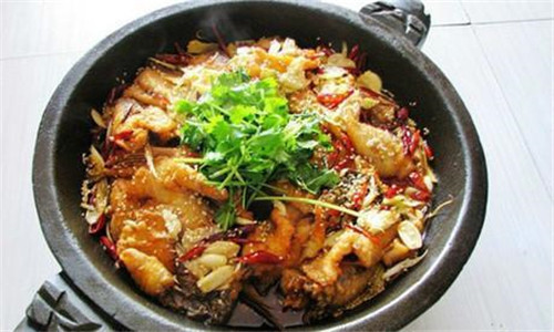 云南撫仙石鍋魚